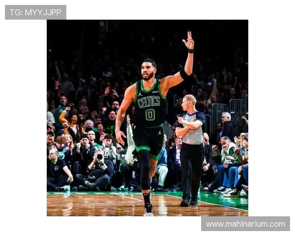 塔图姆连续得分爆发拉开比分，关键时刻投篮命中率超乔治显著提升球队攻防效率